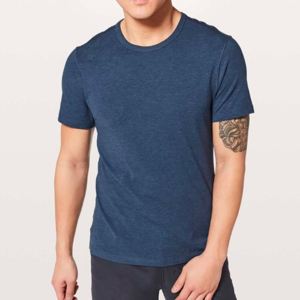 Lululemon 5 Year Basic Tee 
Heathered Navy